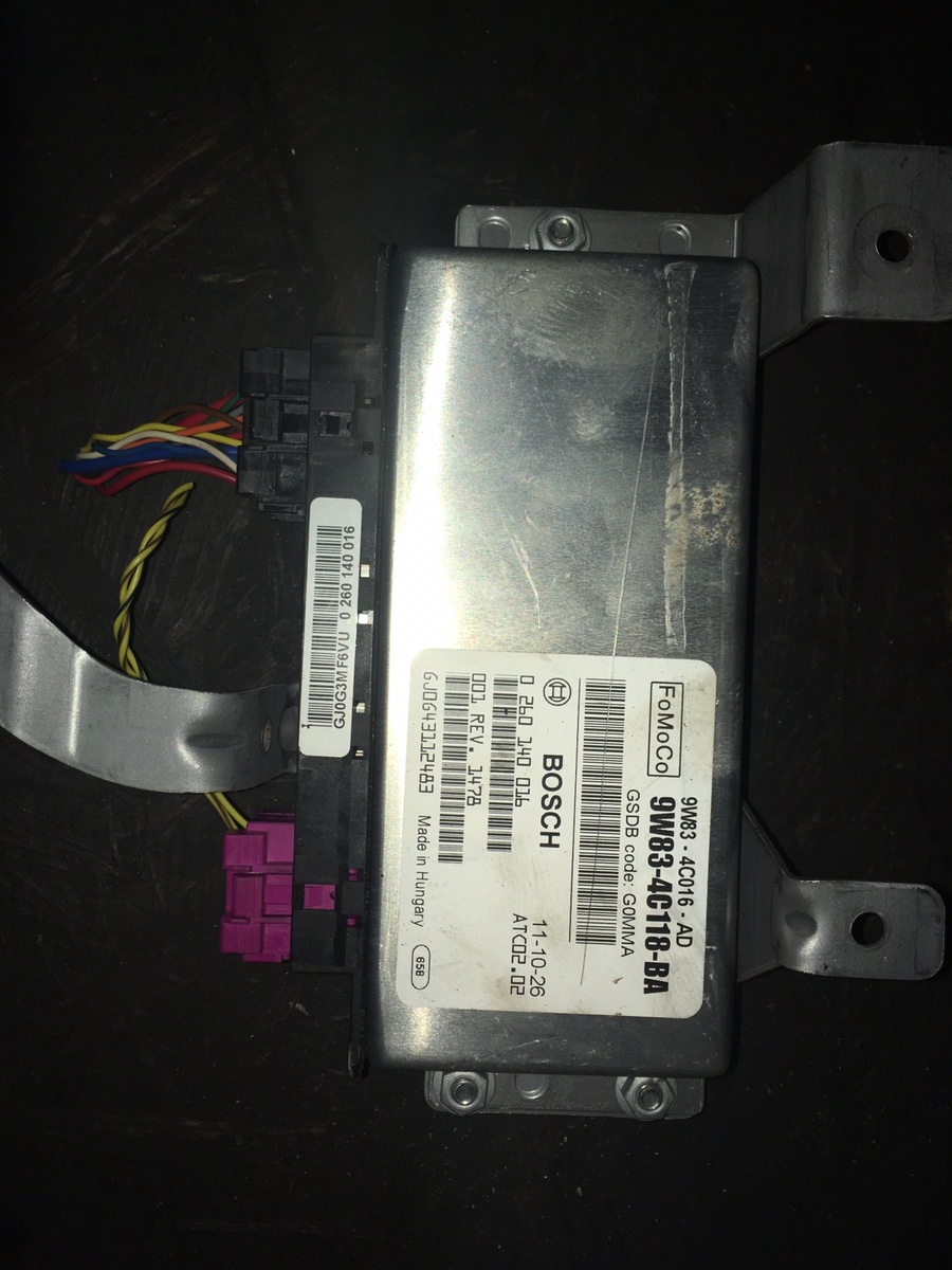 9W83-4C118-BA Sterownik blokady mechanizmu różnicowego LAND ROVER DISCOVERY 4 używany